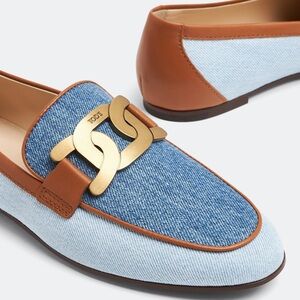 Tod’s blue denim and tan leather Kate Chain loafers - size 9 (39)